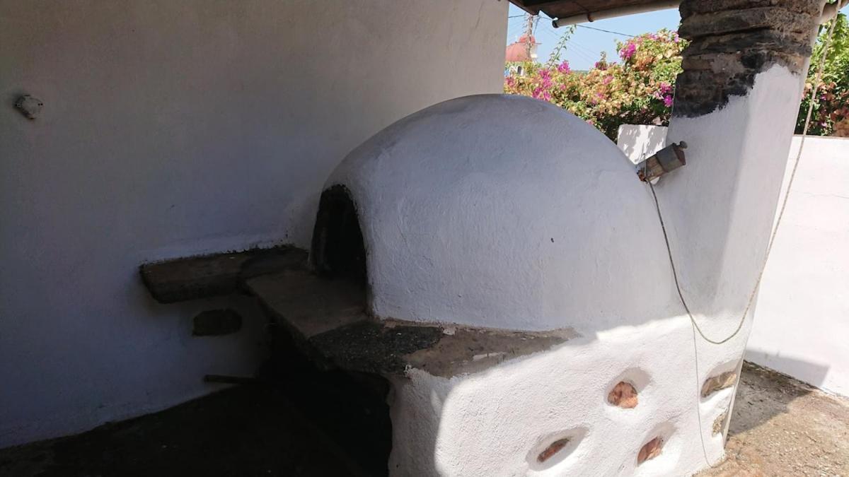 Afrodite'S House-Restaurated Oil Factory Agia  Exterior photo