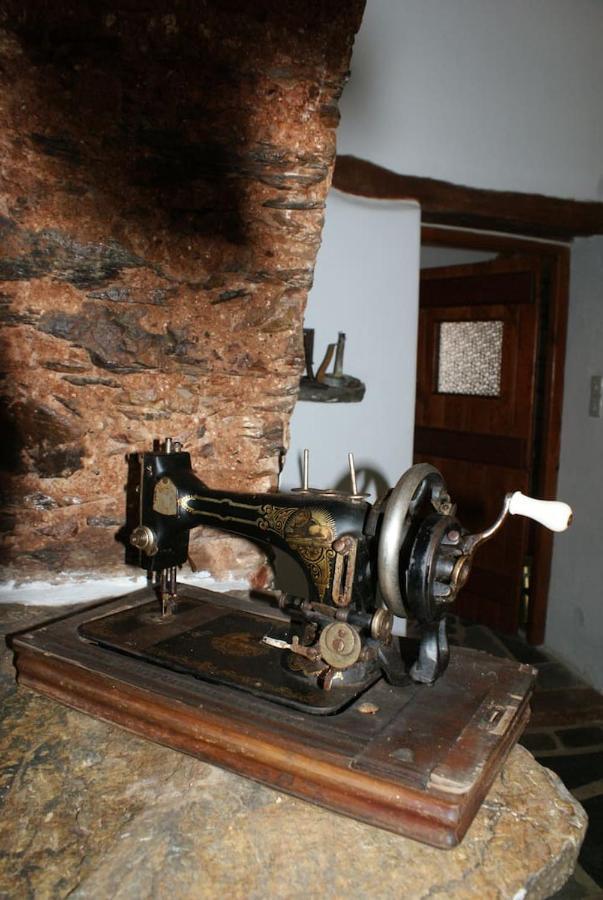Afrodite'S House-Restaurated Oil Factory Agia  Exterior photo